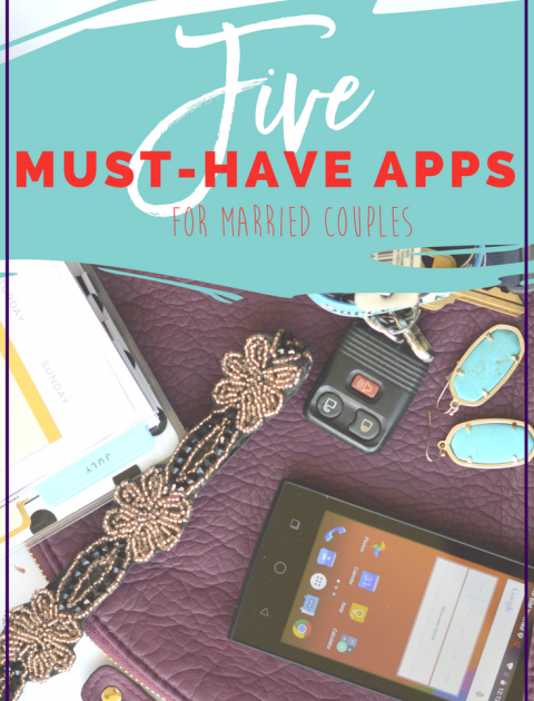 Making sure you are on the same page as your spouse can be tricky, but these must-have 5 apps for married couples help make communication easier! Everyone who is married needs to have these apps! // Hey There, Chelsie