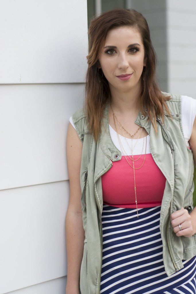 20 Quotes to Inspire You to live a Vibrant Life! We all have pasts and fears that prevent us from going out and living a full and vibrant life at times. This collection of quotes will inspire you to put your back to your fears and live your life as vibrantly and fully as possible! // Hey There, Chelsie - Photo By Whitney Major's Photography