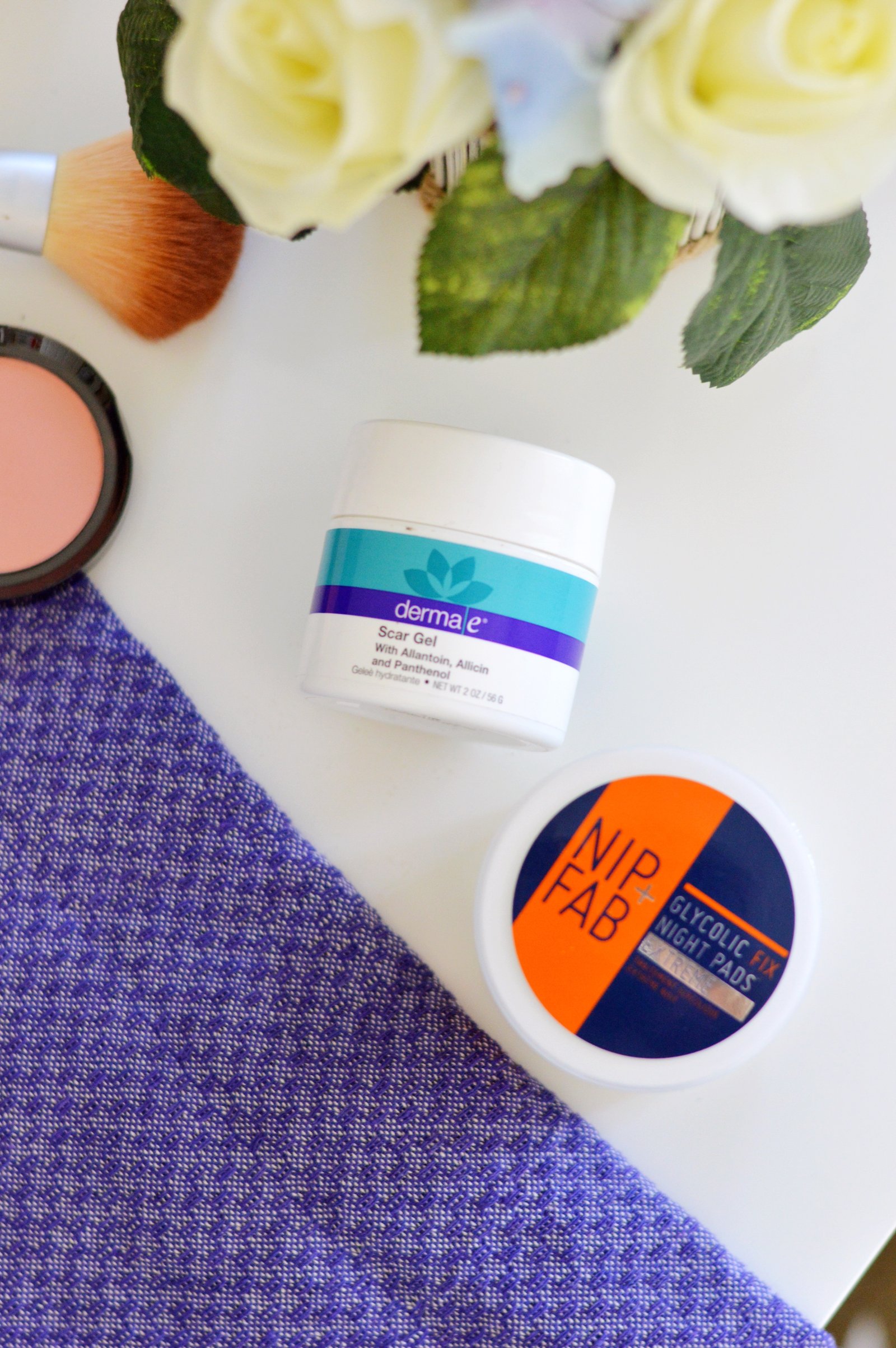 6 Fast and Effective Acne Remedies and products. If you struggle with acne blemishes, painful cystic acne or acne scars, I've rounded up 6 tried and true products that have improved my skin and helped me manage my acne, including the amazing Derma E scar gel // Hey There, Chelsie 