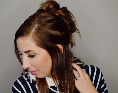 Easy tutorial on how to complete a double messy bun - a more sophisticated and fancy version of the regular double bun! // Hey There, Chelsie