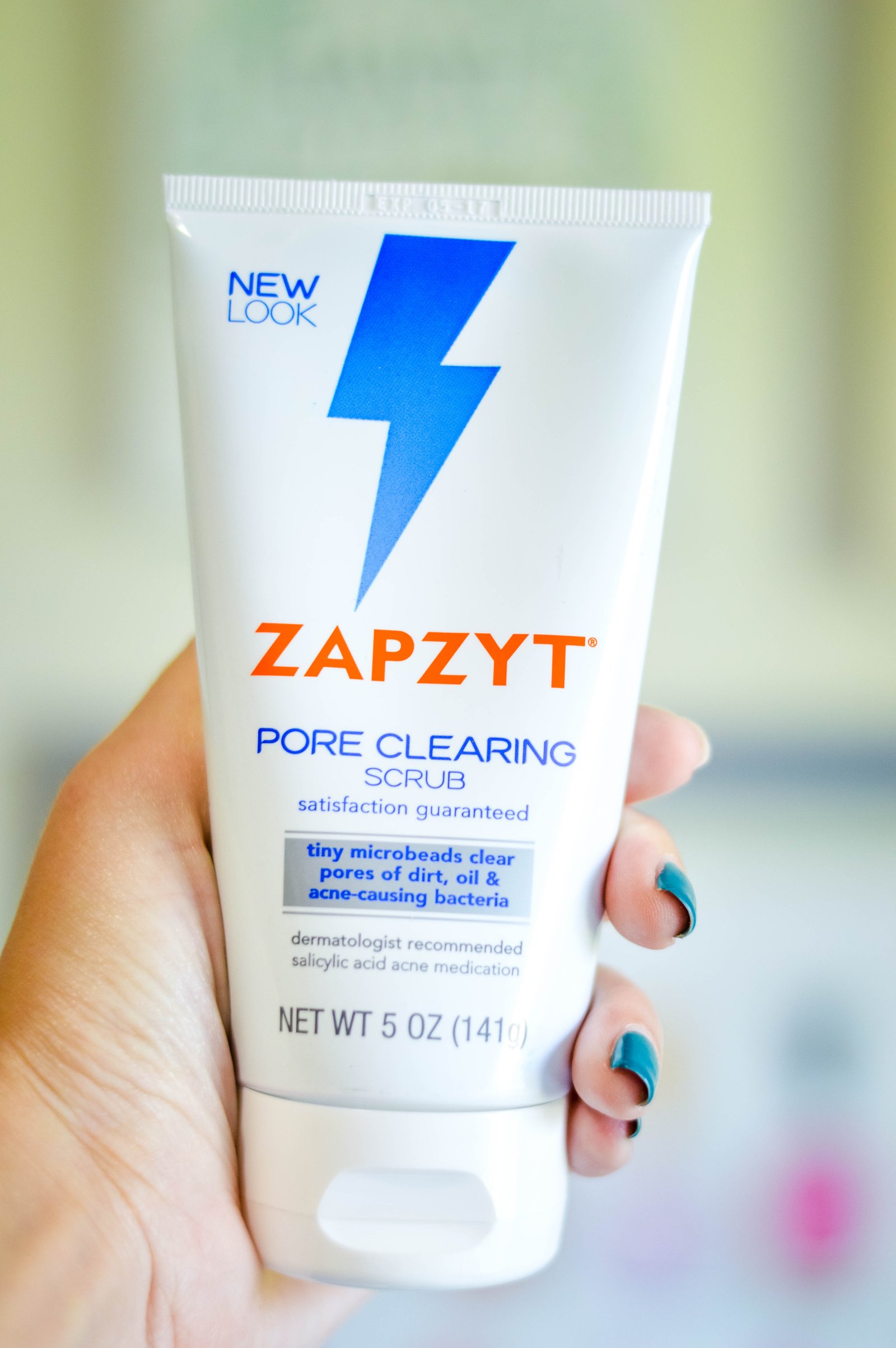 Looking for ways to improve your skin care routine and tips on how to reduce adult acne? Check out ZAPZYT products and these three other ways to help improve your skin! http://primp.in/z3STjBgmnq // #ad Hey There, Chelsie