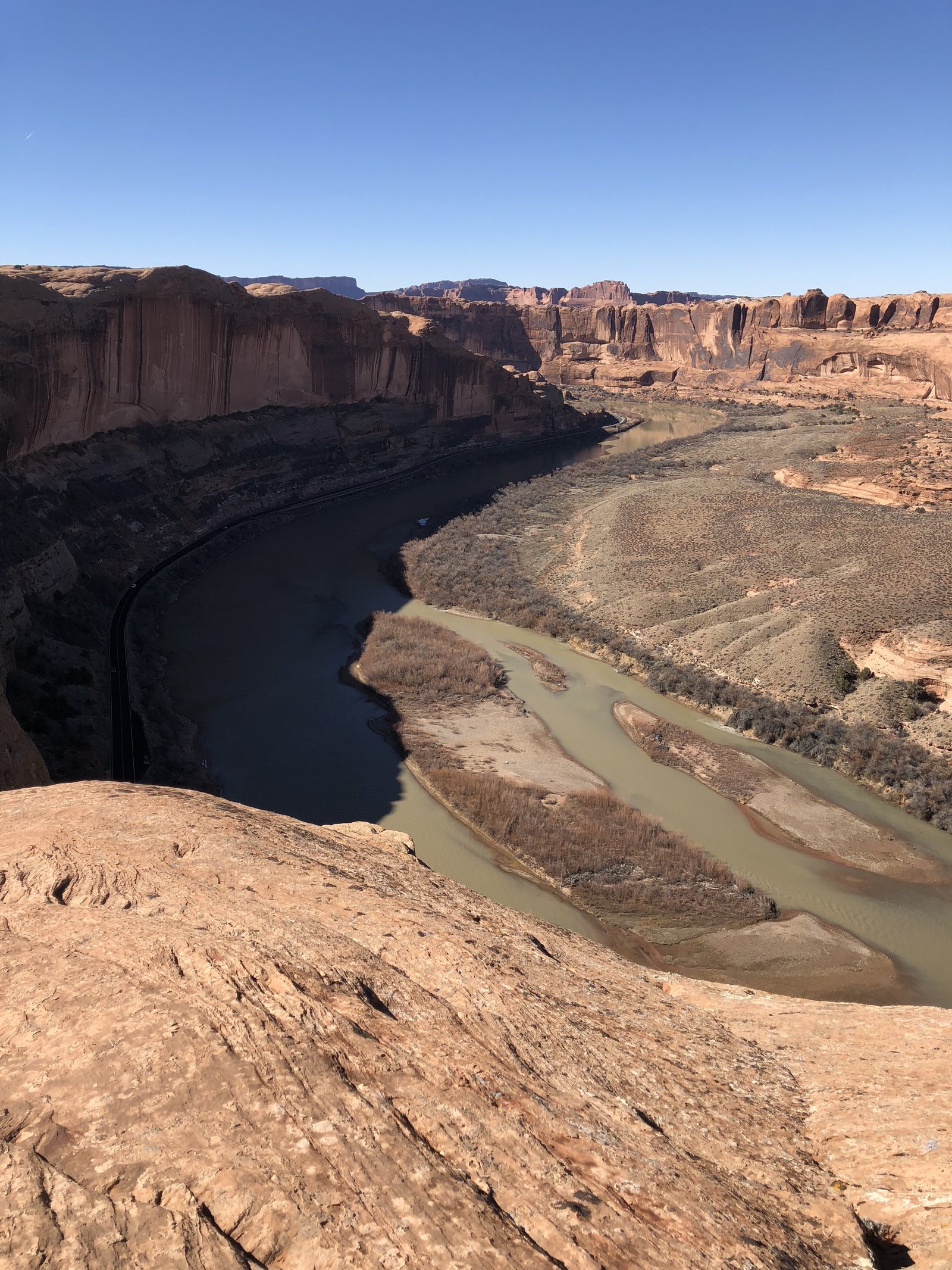 Hell's Revenge River Overlook 4X4 Jeep Trail Guide // Hey There, Chelsie