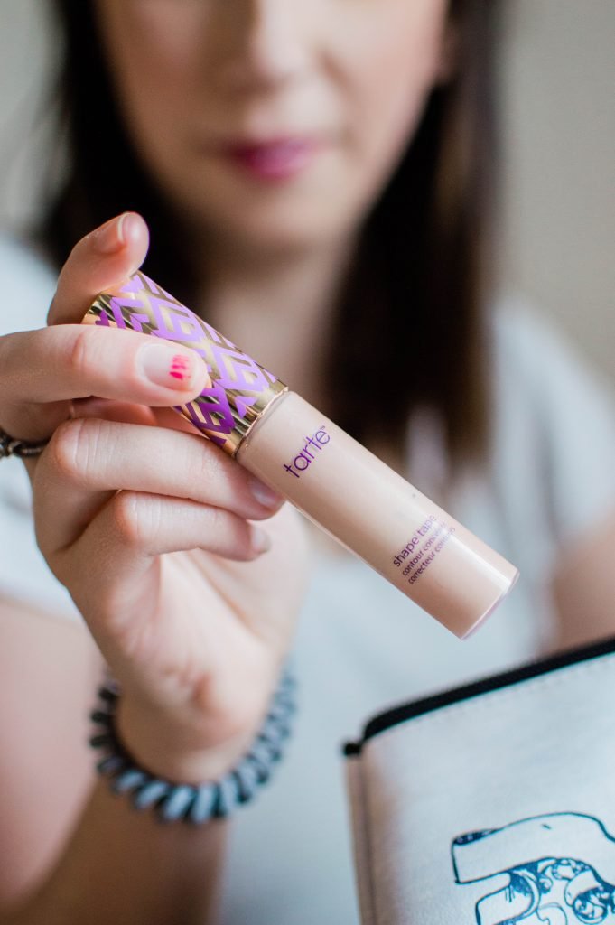 Best Makeup for a Beach Vacation. Here's a complete makeup packing list for a beach vacation // Hey There, Chelsie