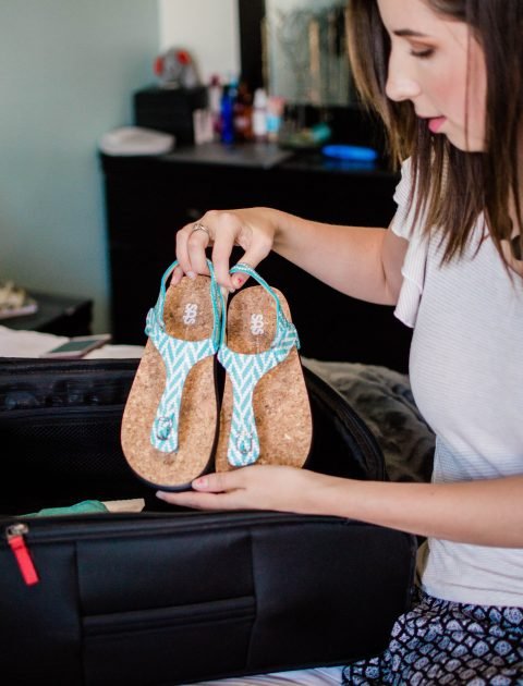 The Best Shoes for a Beach Vacation! SAS Shoes are perfect for a ocean beach vacation // Hey There, Chelsie