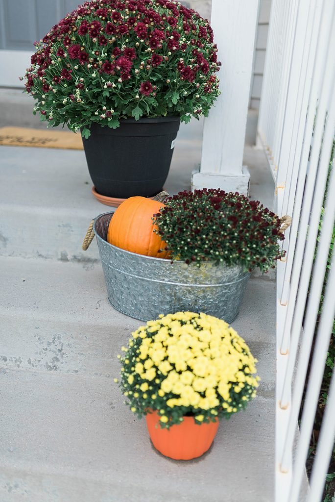 How to Decorate Your Porch for Fall with Mums. Easy and Affordable Fall Porch Decorations // Hey There, Chelsie