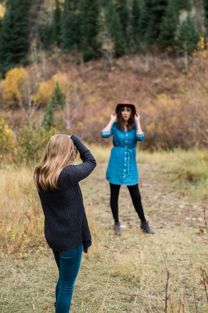 Best Blogging Investments to Make for your LIfestyle Blog - Utah Blogging photographer, Sadie Banks and Utah Lifestyle blogger, Chelsie, pose together in the Cottonwood Canyon in Utah // Hey There, Chelsie 