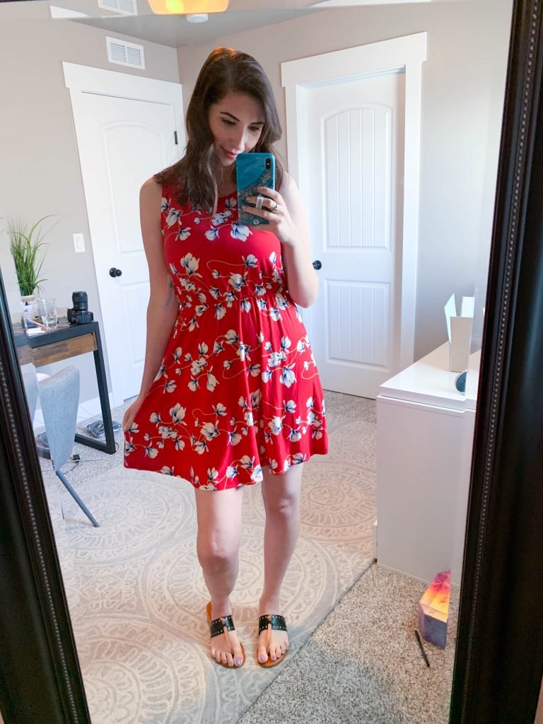 Summer Stitch Fix 2019 - Cruise Edition // This summer Stitch Fix Unboxing and review will show you what summer pieces I got for my cruise and which pieces I Kept // Hey There, Chelsie 