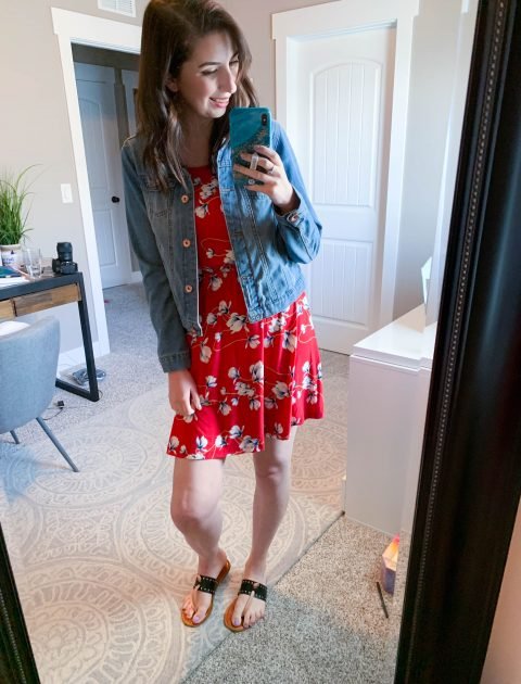 Summer Stitch Fix 2019 - Cruise Edition // This summer Stitch Fix Unboxing and review will show you what summer pieces I got for my cruise and which pieces I Kept // Hey There, Chelsie