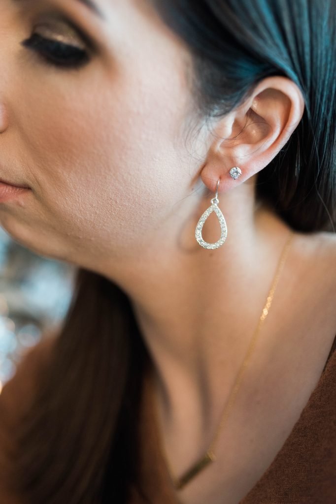 Essential Products for Holiday Parties // Hey There, Chelsie