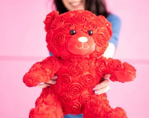 Build-A-Bear exclusive Rose Bear: the perfect gift for Galentine's Day! #ad #GalPalGift #CelBEARate #buildabear